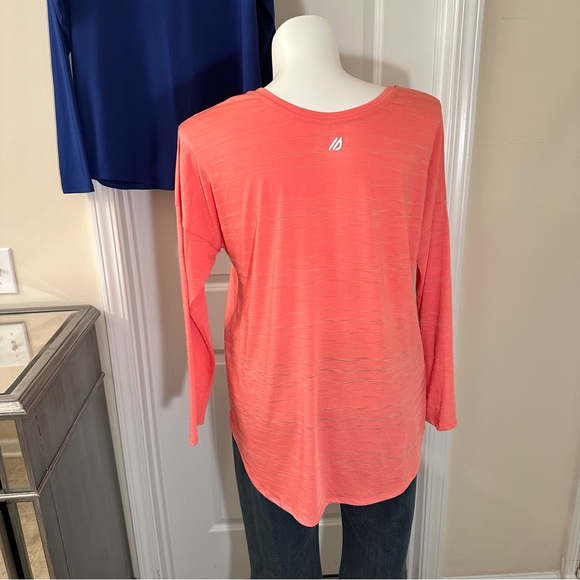*Set of 2* Eddie Bauer long sleeve tops. Size XL long sleeve tops. - Picture 3 of 11